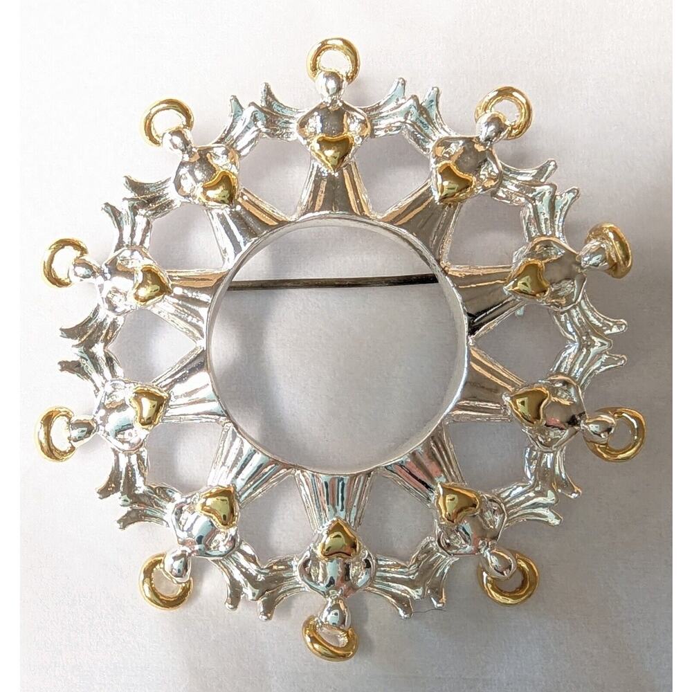 Avon Angels of Harmony Brooch SILVER/GOLD TONE CIRCLE PIN vtg holiday wreath